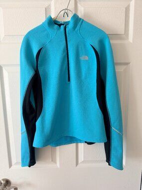 NORTH FACE Women's TKA 100 Glacier 1/4 Zip Pullover in Scuba Blue, Size Medium